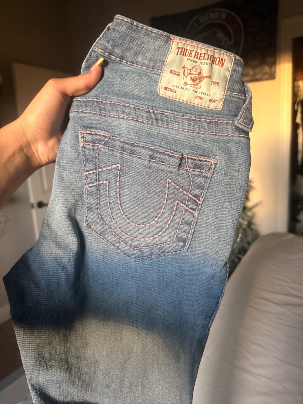 True Religion Women’s Light Blue Mid Rise Straight Jeans